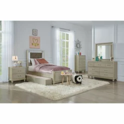 PRISCILLA BEDROOM SET